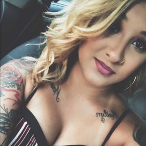 Meet your Posher, Amber